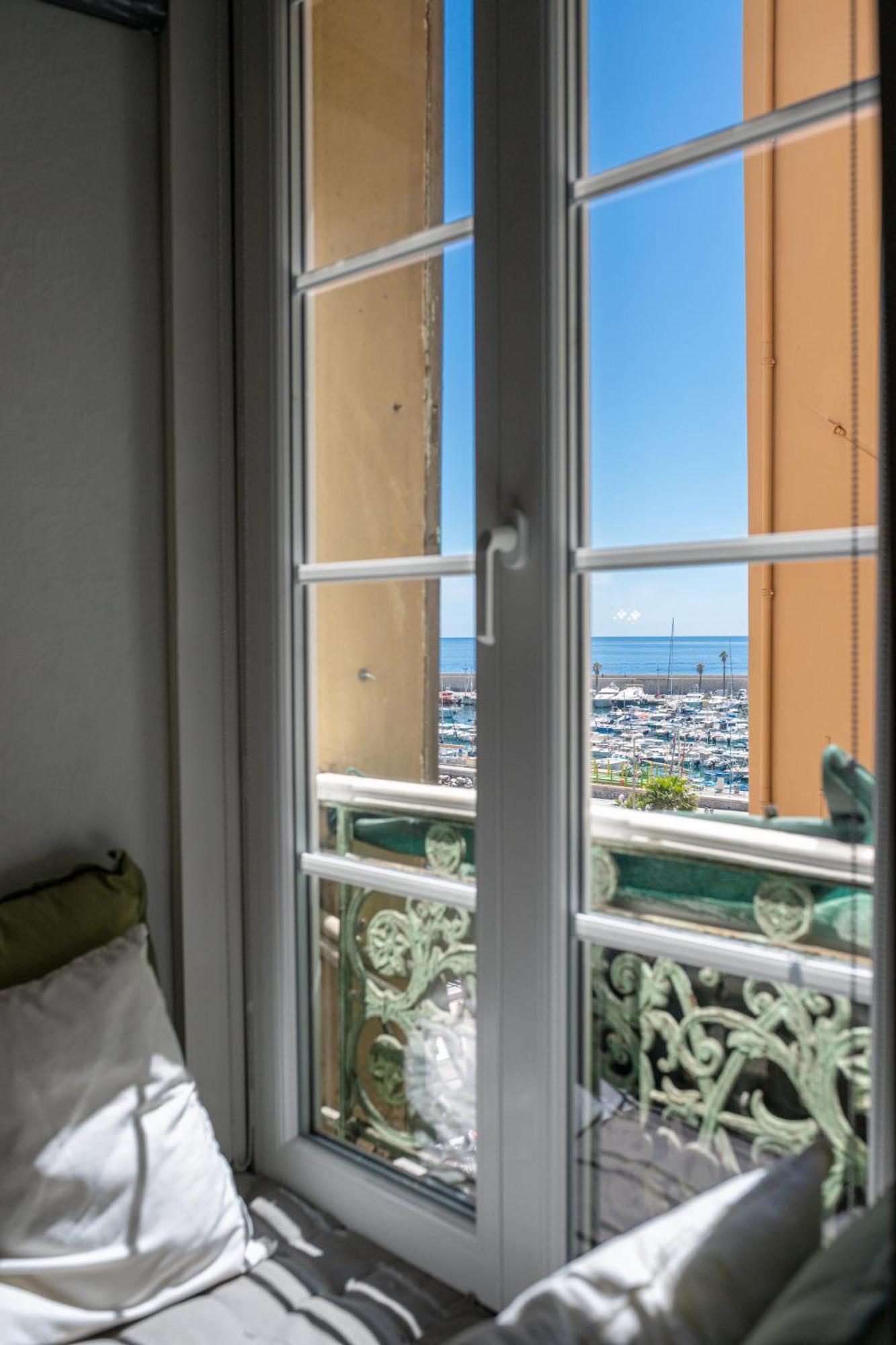 Les Sablettes - Bord De Mer - Vieille Ville - Parking Prive Menton Exterior foto
